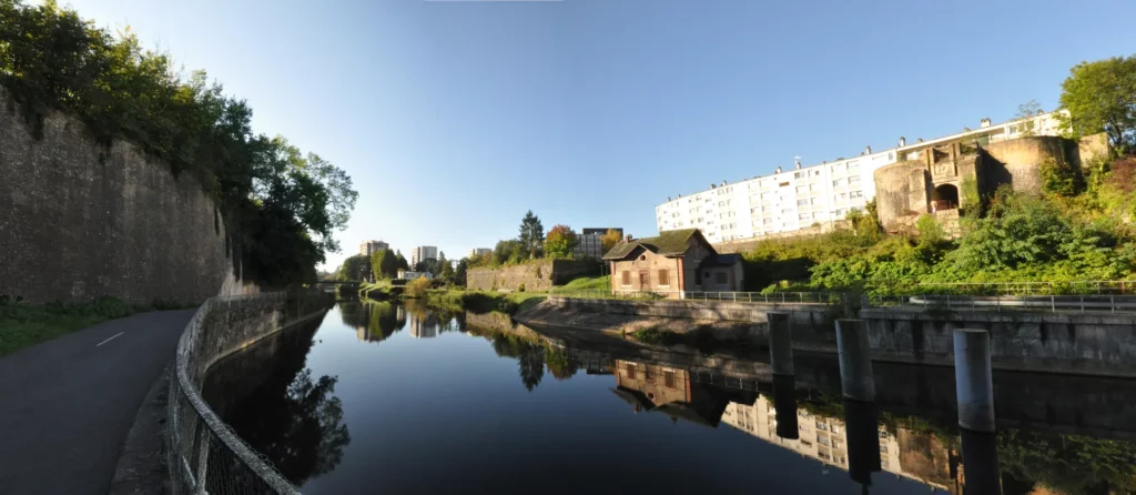 Porte de Bourgogne — Charleville-Mézières - vue 1